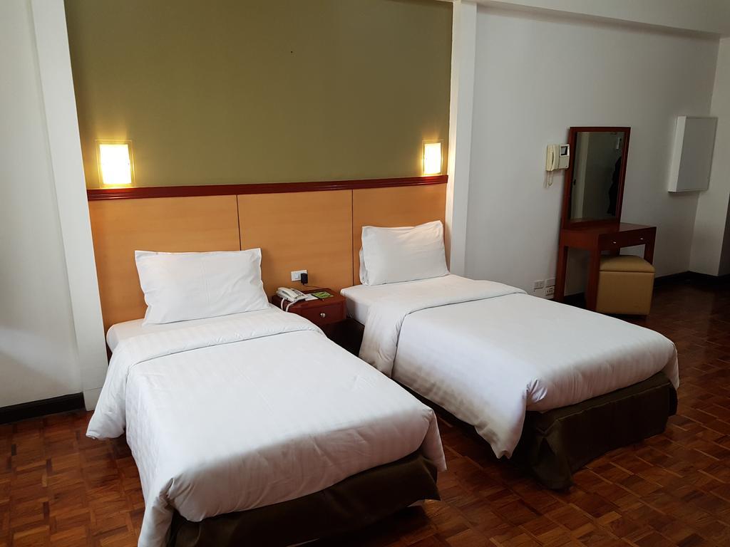 Bsa Tower Serviced Residences Makati City Ngoại thất bức ảnh